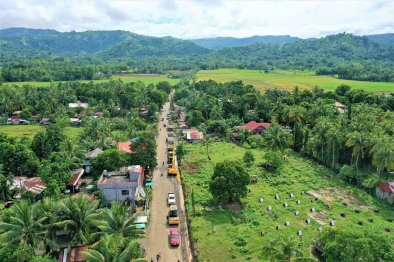 GOV. LACSON LEADS GROUNDBREAKING OF P500 M HINOBAAN INFRA PROJECT